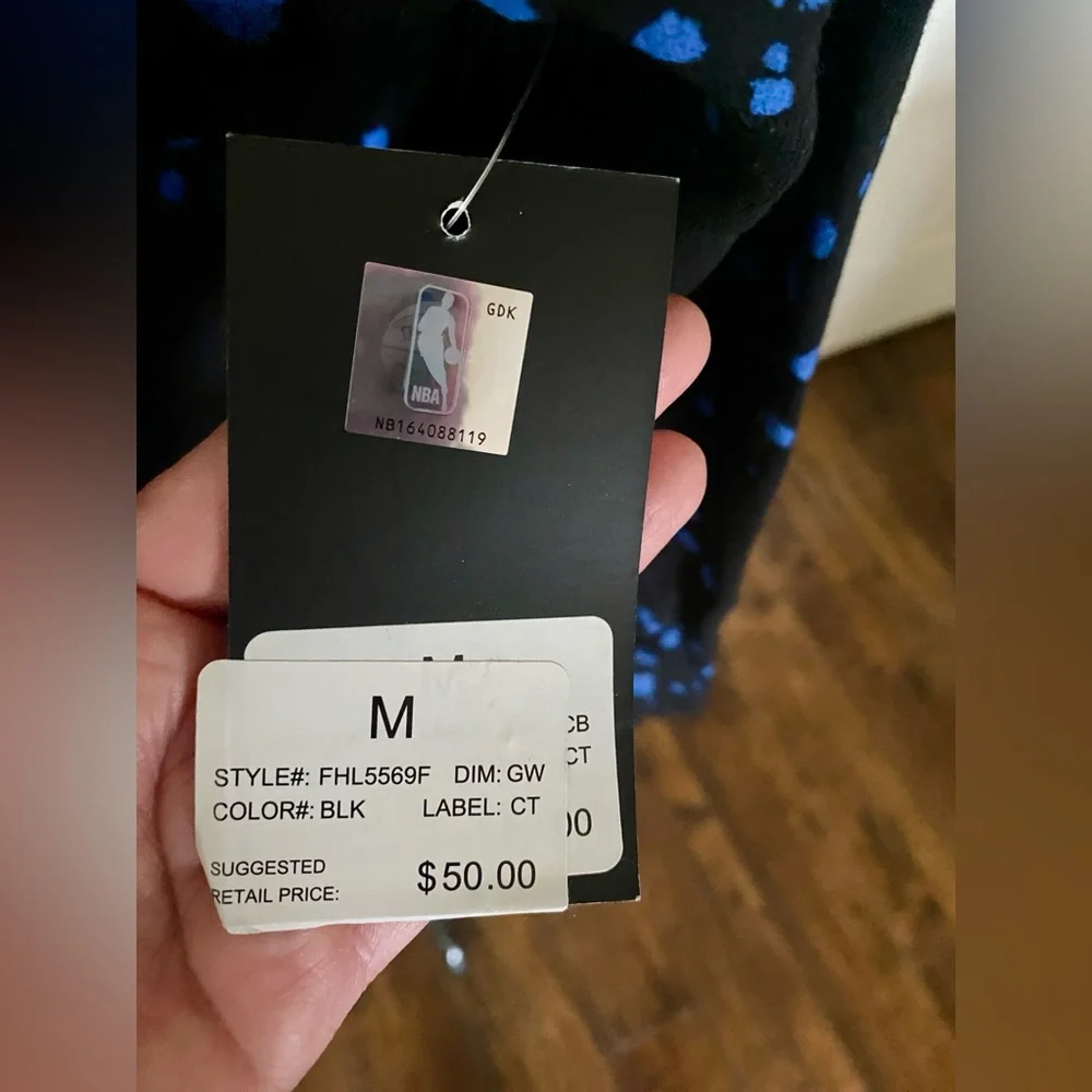 Golden State Warriors Cropped Hoodie, Size Medium - Picture 5 of 5